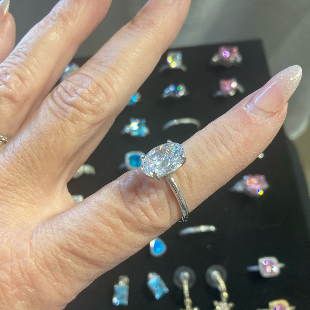 Ring NWT Gorgeous CZ